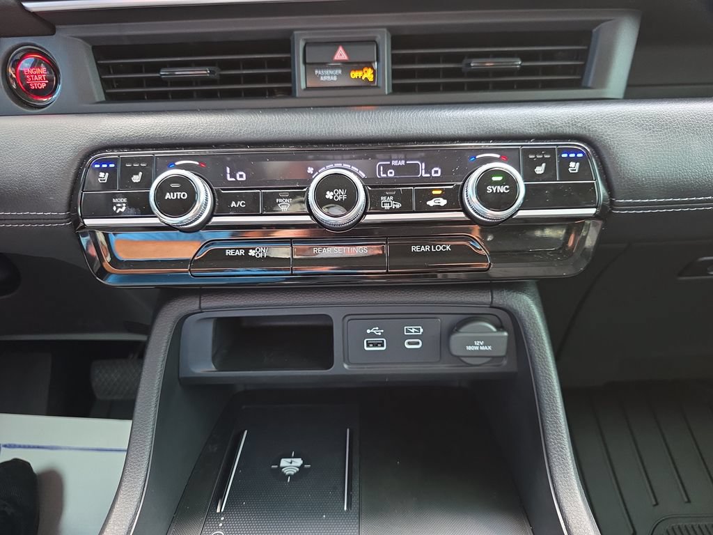 Used 2025 Honda Pilot Elite image 26