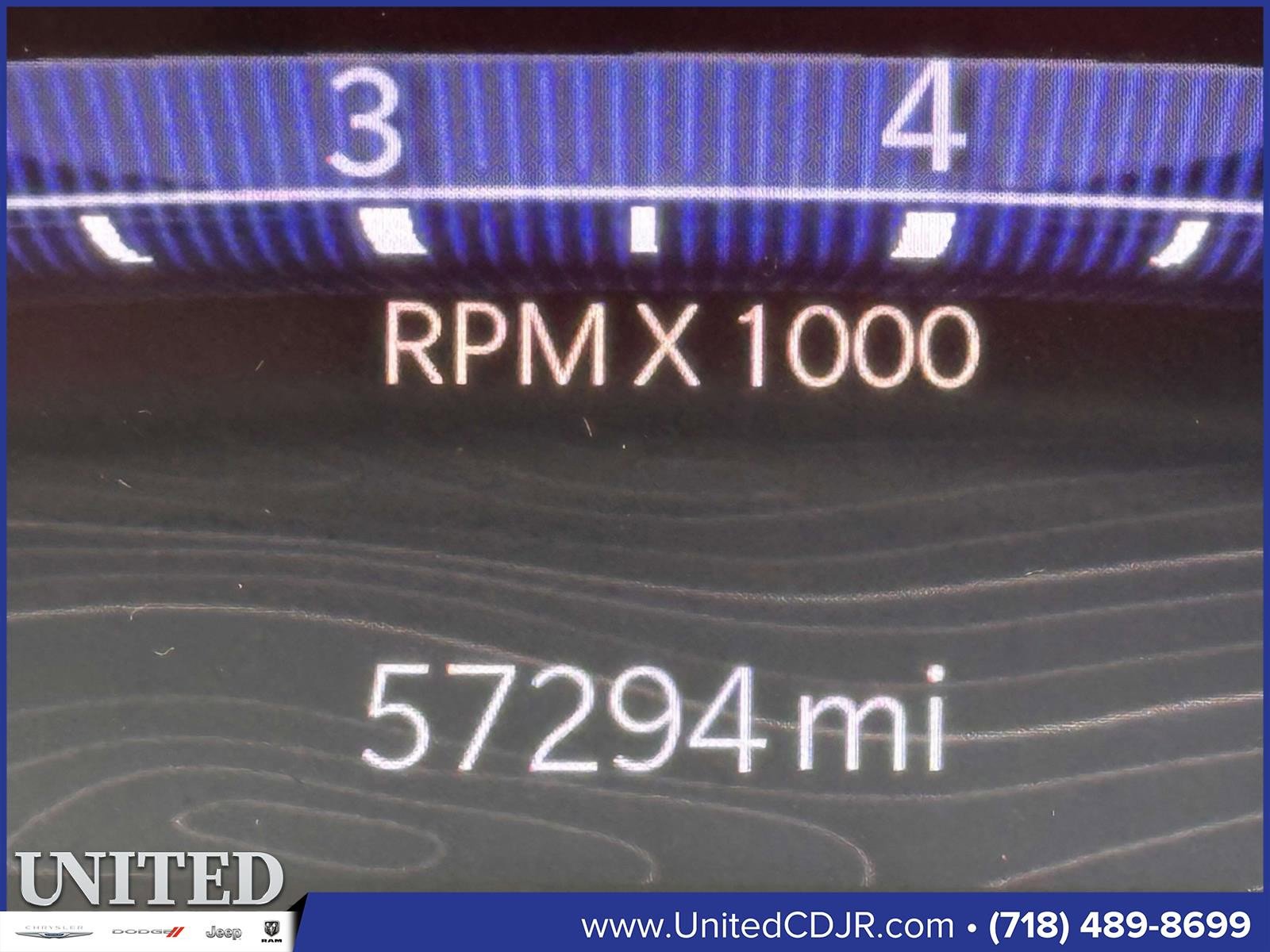 Used 2023 Jeep Grand Cherokee L Laredo image 32