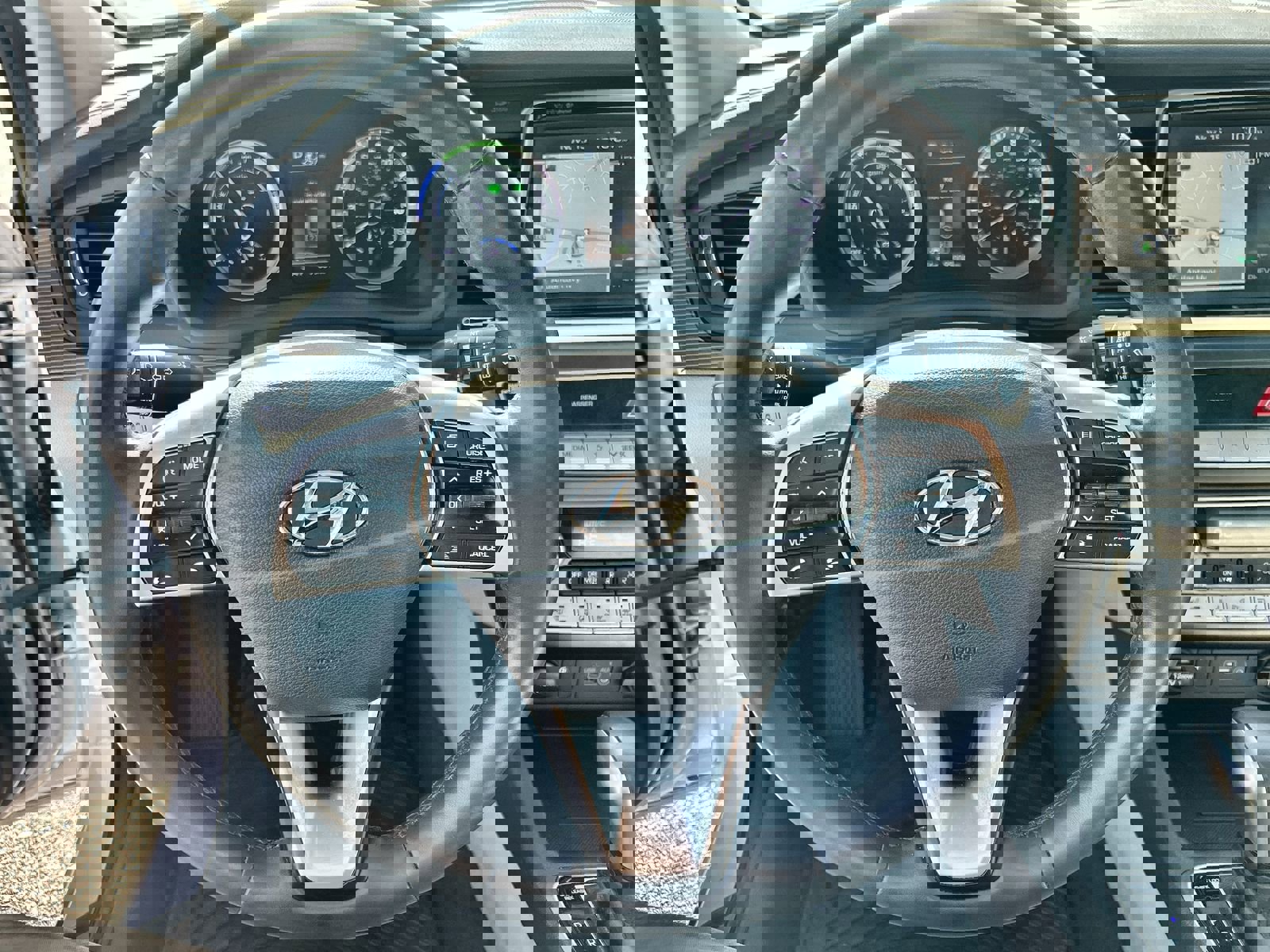 Used 2019 Hyundai Sonata Limited image 18