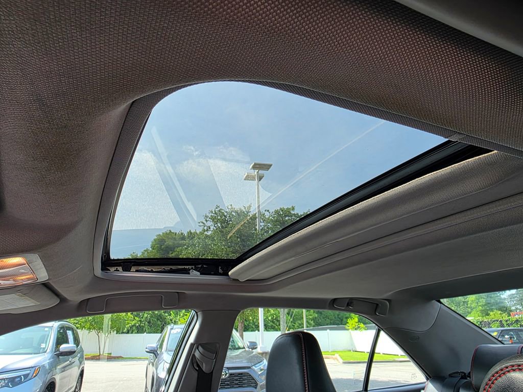 Used 2016 Toyota Camry XSE w/ Moonroof Package FWD image 38