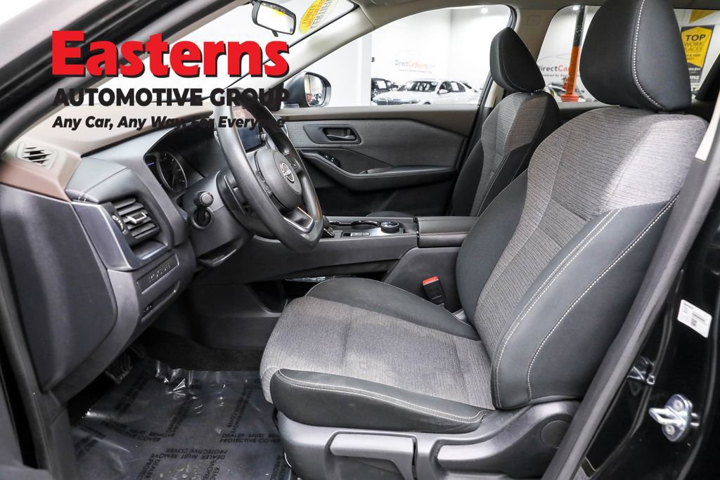 Used 2022 Nissan Rogue S image 14