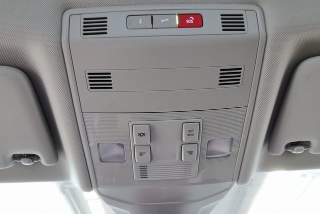 Certified 2025 Volkswagen Jetta S image 28