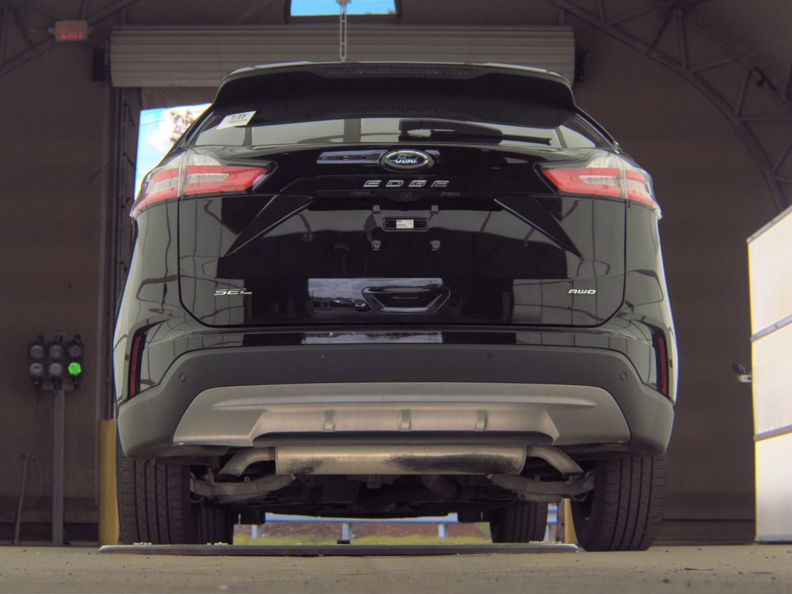 Used 2024 Ford Edge SEL w/ Convenience Package AWD/4WD image 7