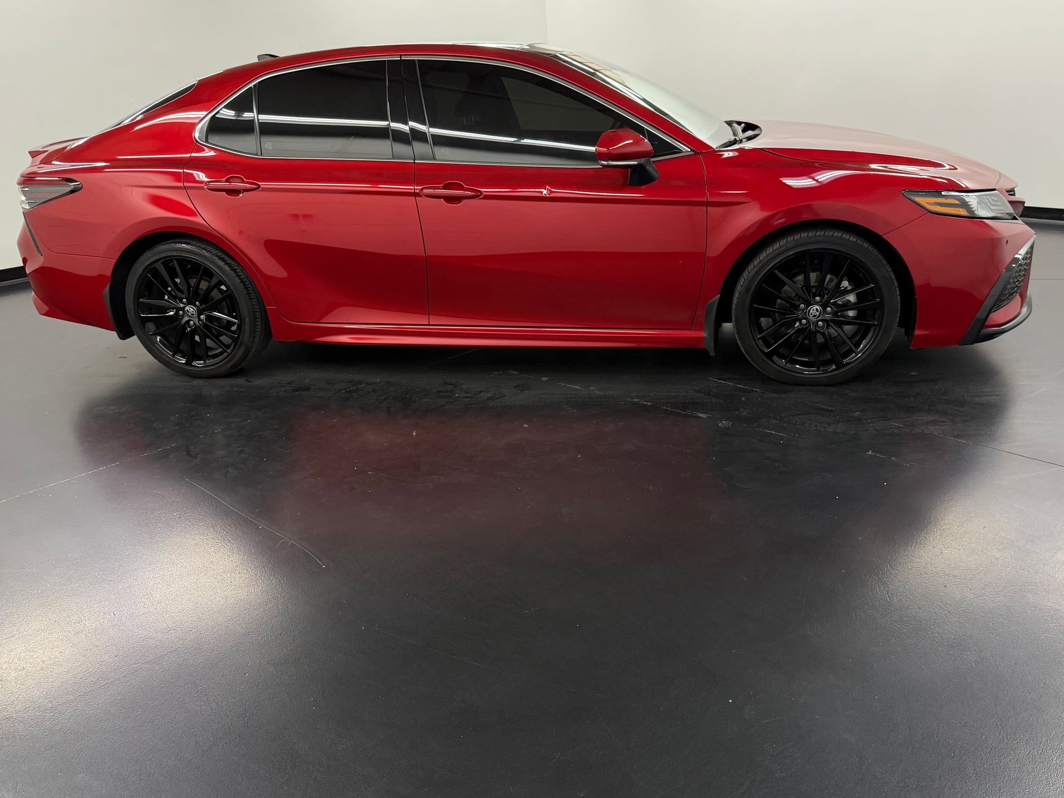 Used 2024 Toyota Camry XSE image 8