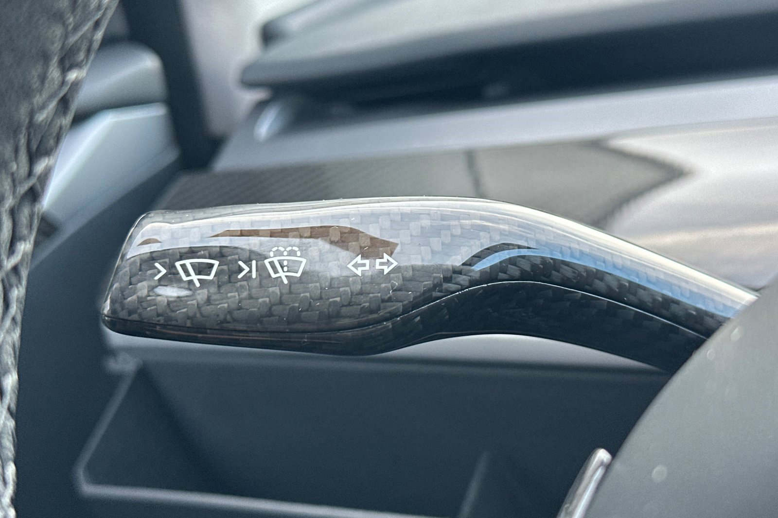 Used 2023 Tesla Model Y Performance image 32