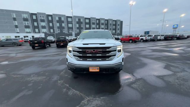 Used 2022 GMC Sierra 1500 SLE image 3