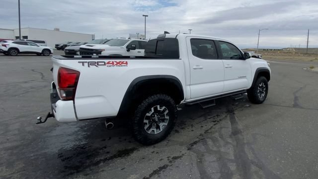 Used 2019 Toyota Tacoma TRD Off-Road AWD/4WD image 8