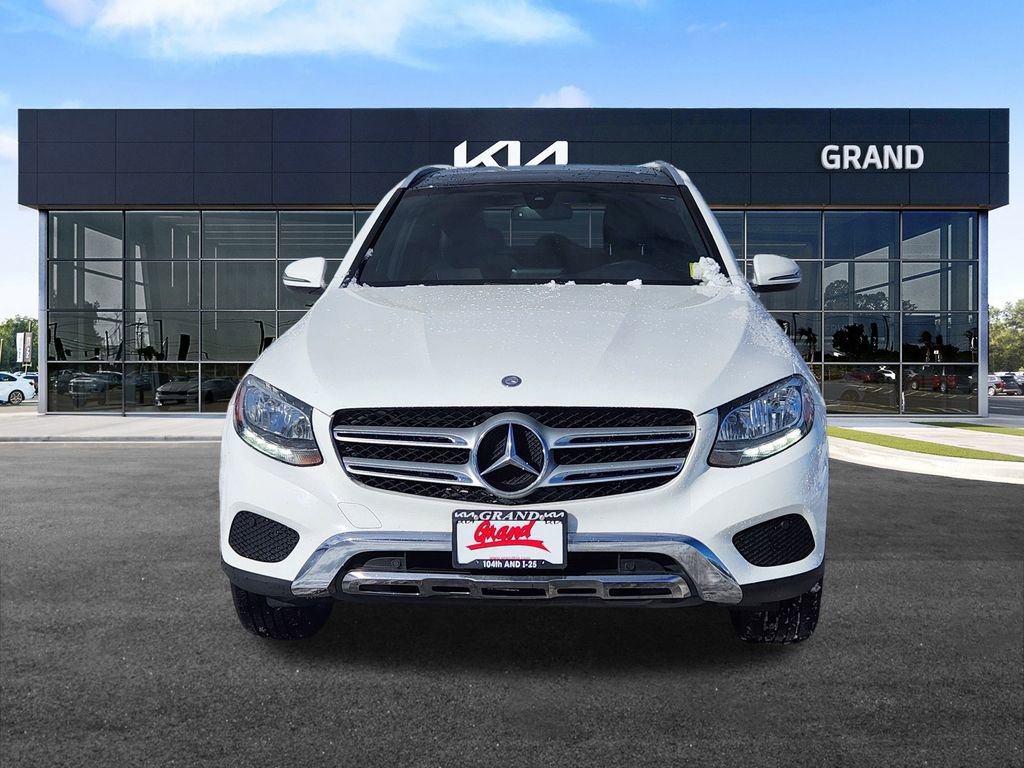 Used 2017 Mercedes-Benz GLC 300 4MATIC image 3