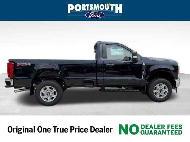 New 2025 Ford F350 XLT w/ FX4 Off-Road Package image 6