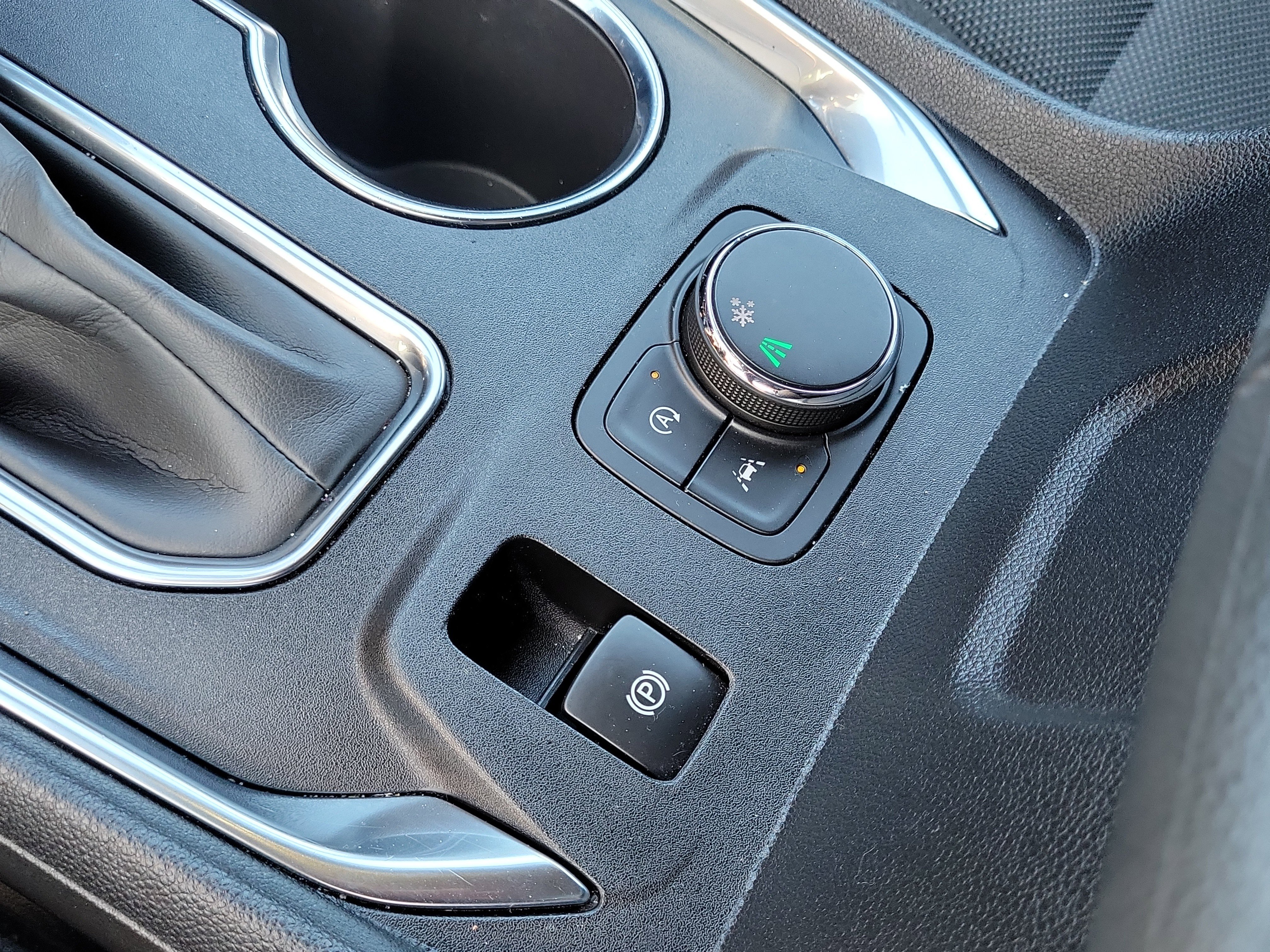 Used 2023 Chevrolet Traverse LT image 21