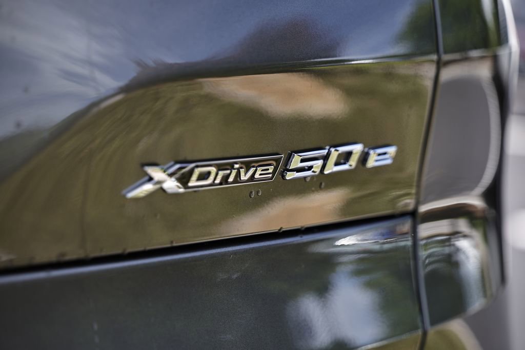 New 2026 BMW X5 xDrive50e w/ Executive Package image 10