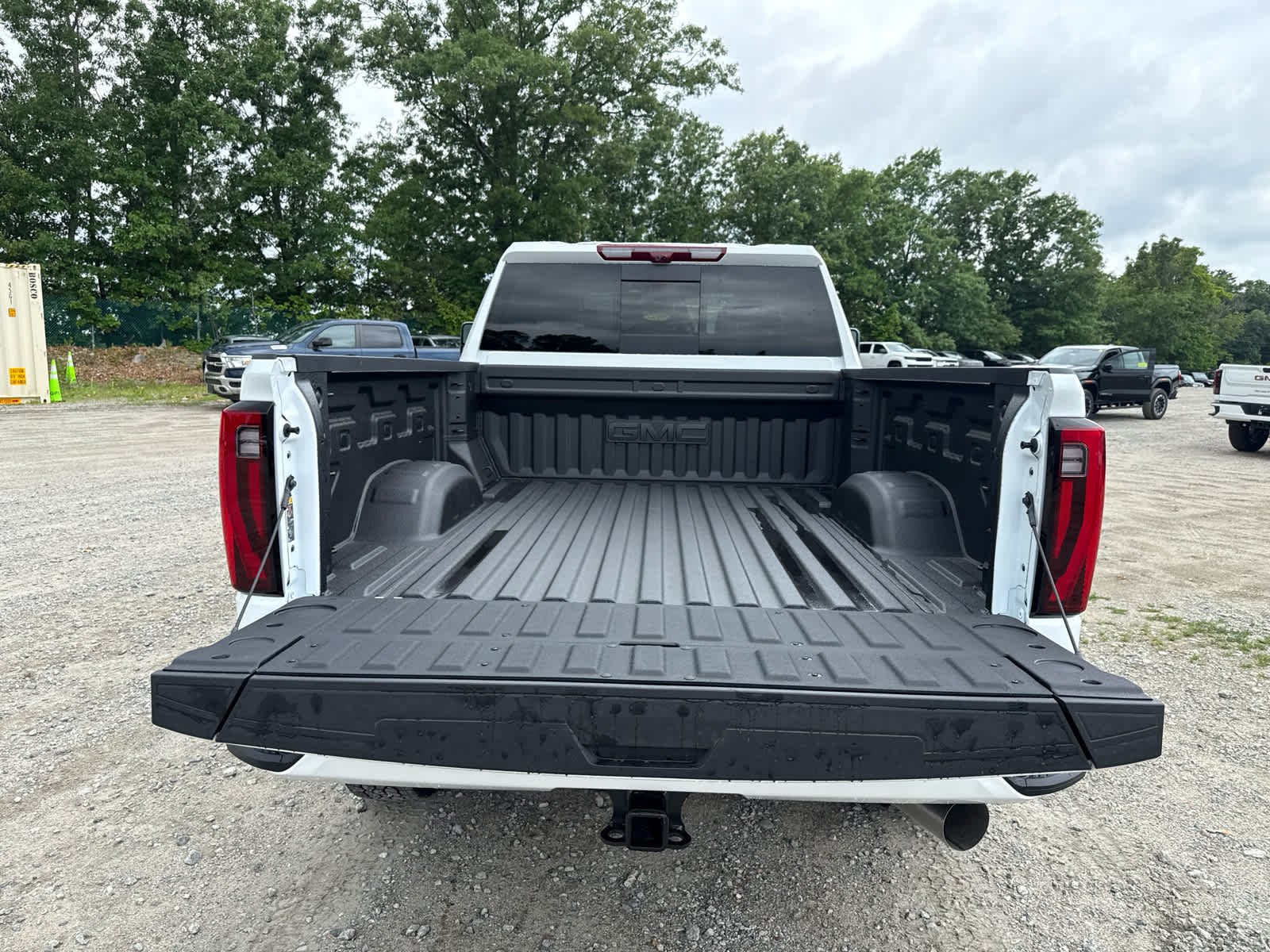 New 2026 GMC Sierra 2500 Denali Ultimate AWD/4WD image 12