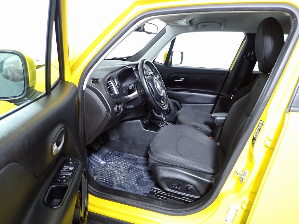 Used 2018 Jeep Renegade Altitude image 19