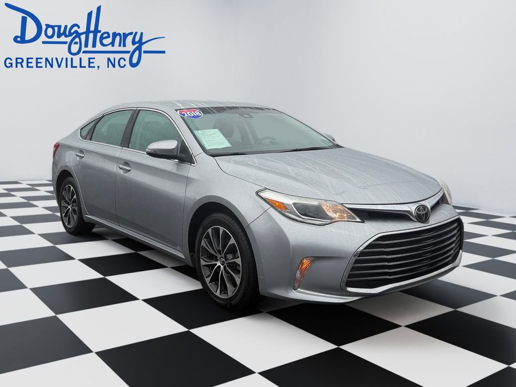 Used 2018 Toyota Avalon XLE w/ Carpet Mat Package image 7