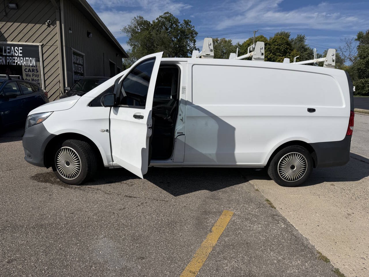 Used 2019 Mercedes-Benz Metris image 28