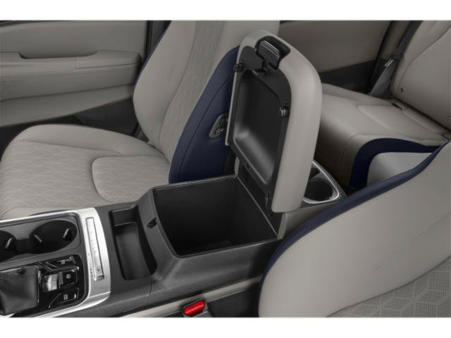 New 2027 Kia Carnival EX FWD image 16