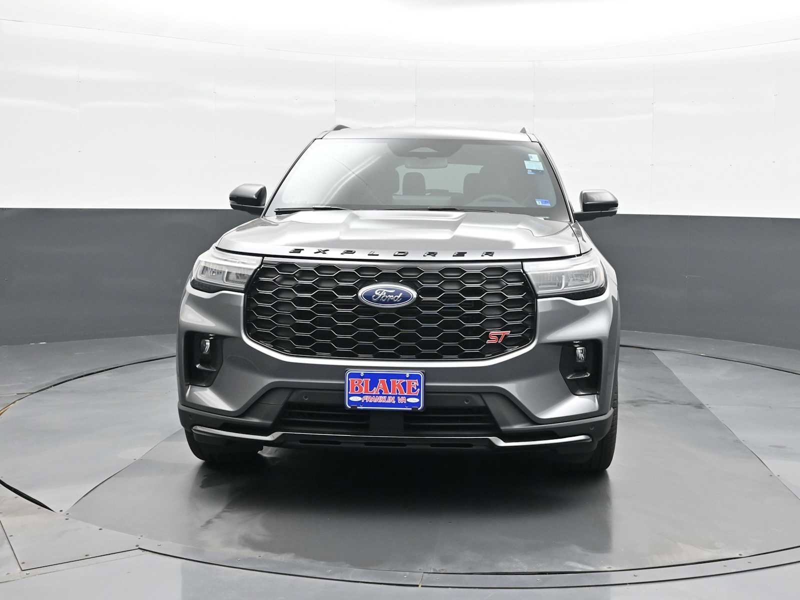 New 2026 Ford Explorer ST image 3