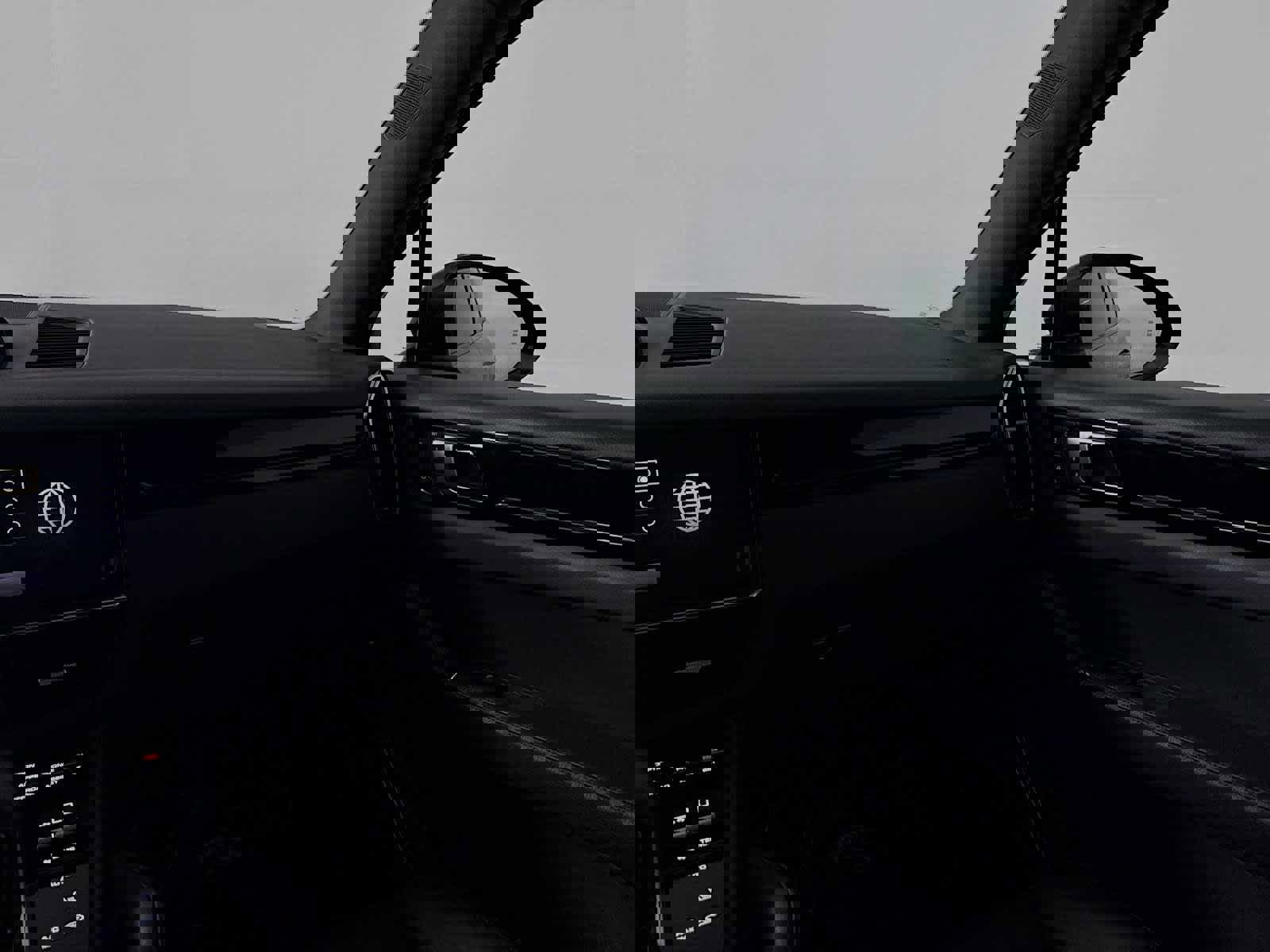 Used 2022 Porsche Cayenne S image 31