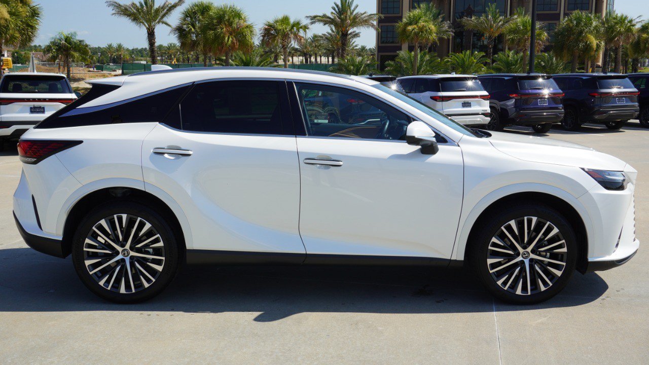 Certified 2025 Lexus RX 350 Premium Plus w/ Accessory Package (Z1) FWD image 4