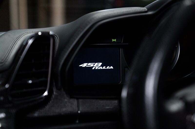 Used 2010 Ferrari 458 Italia Coupe RWD image 16