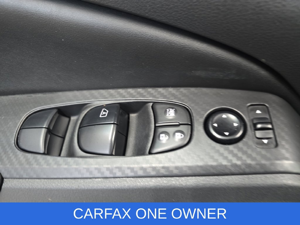Used 2025 Nissan Altima 2.5 SV FWD image 28