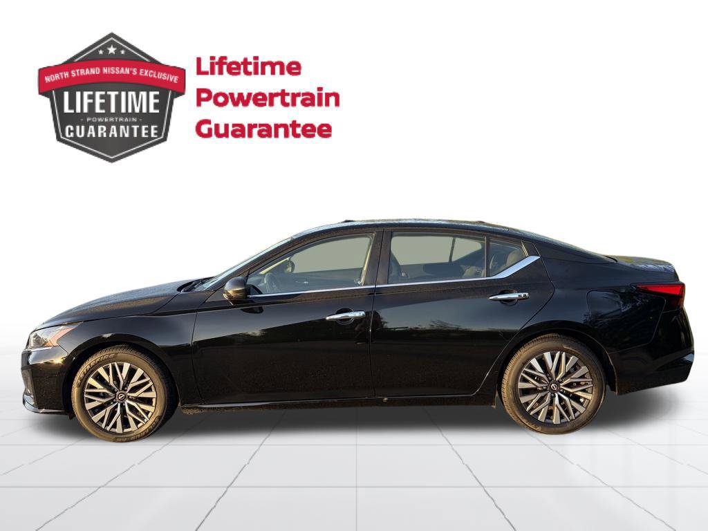 Certified 2024 Nissan Altima 2.5 SV FWD image 2