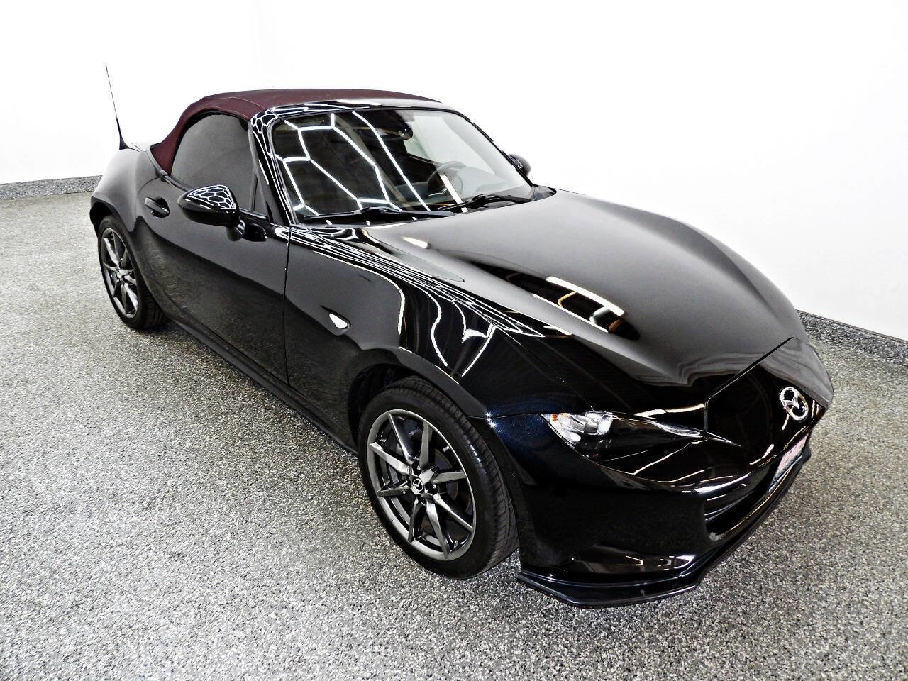 Used 2018 MAZDA MX-5 Miata Grand Touring image 3