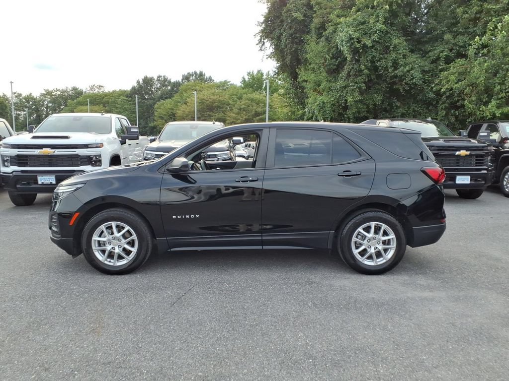 Certified 2024 Chevrolet Equinox LS w/ LS Convenience Package FWD image 5