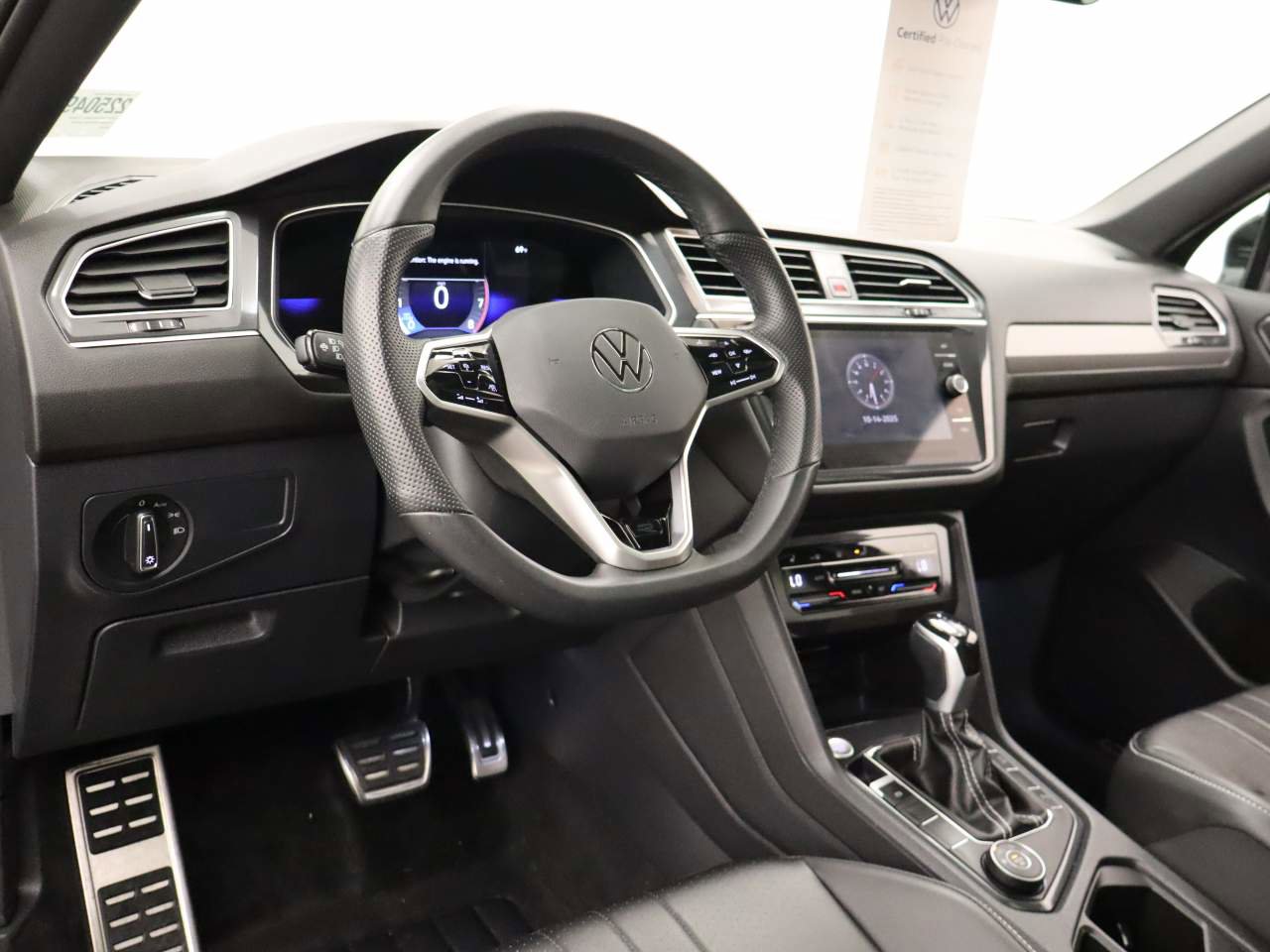 Certified 2024 Volkswagen Tiguan SE R-Line image 15