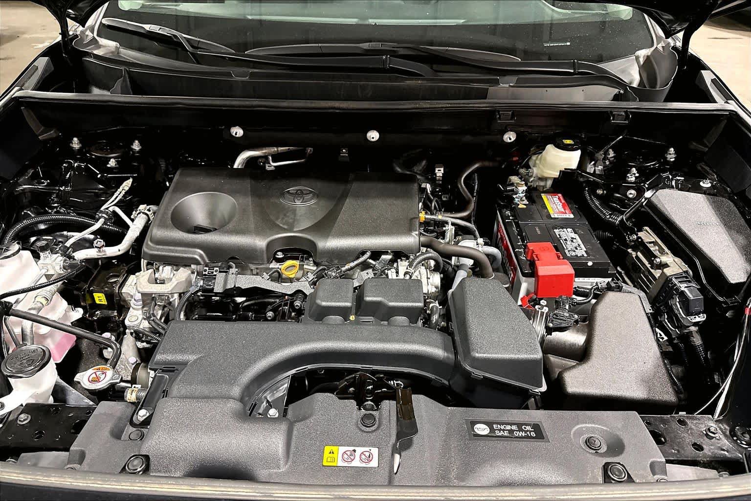 Used 2023 Toyota RAV4 LE AWD/4WD image 32