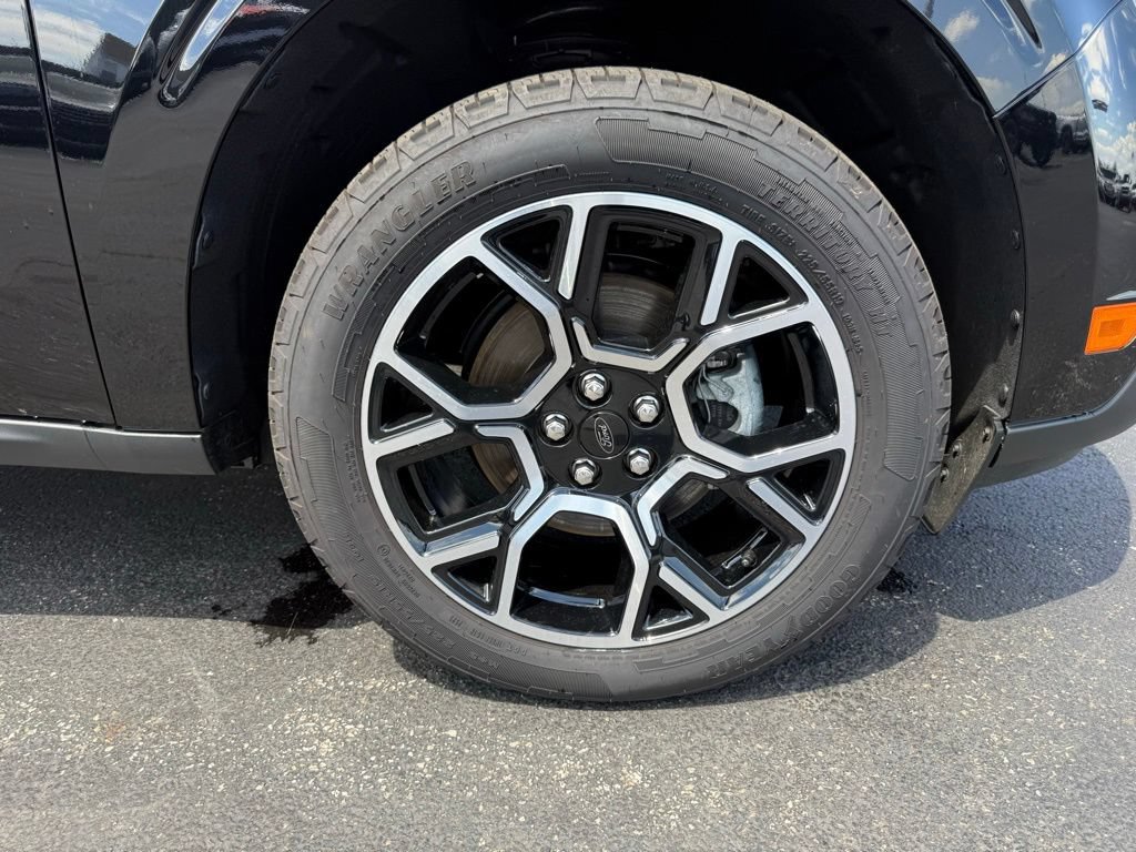 New 2025 Ford Maverick Lariat AWD/4WD image 47