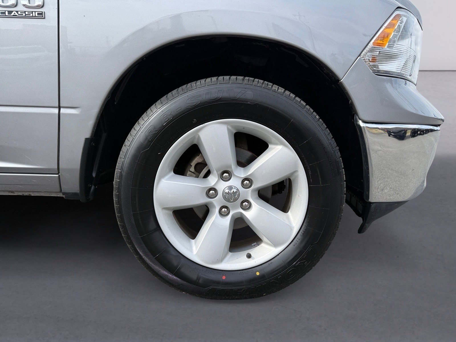 Used 2024 RAM 1500 Classic SLT image 9