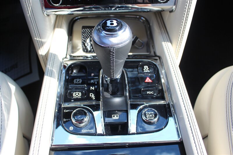 Used 2013 Bentley Mulsanne RWD image 11