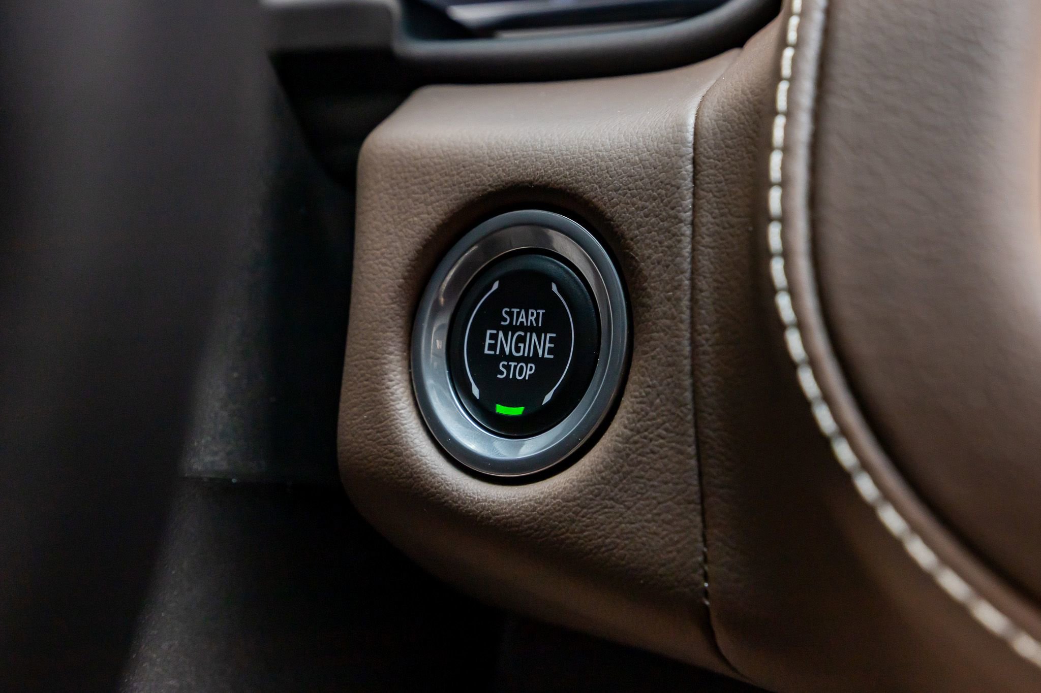 Used 2024 Chevrolet Suburban High Country w/ Advanced Technology Package AWD/4WD image 29