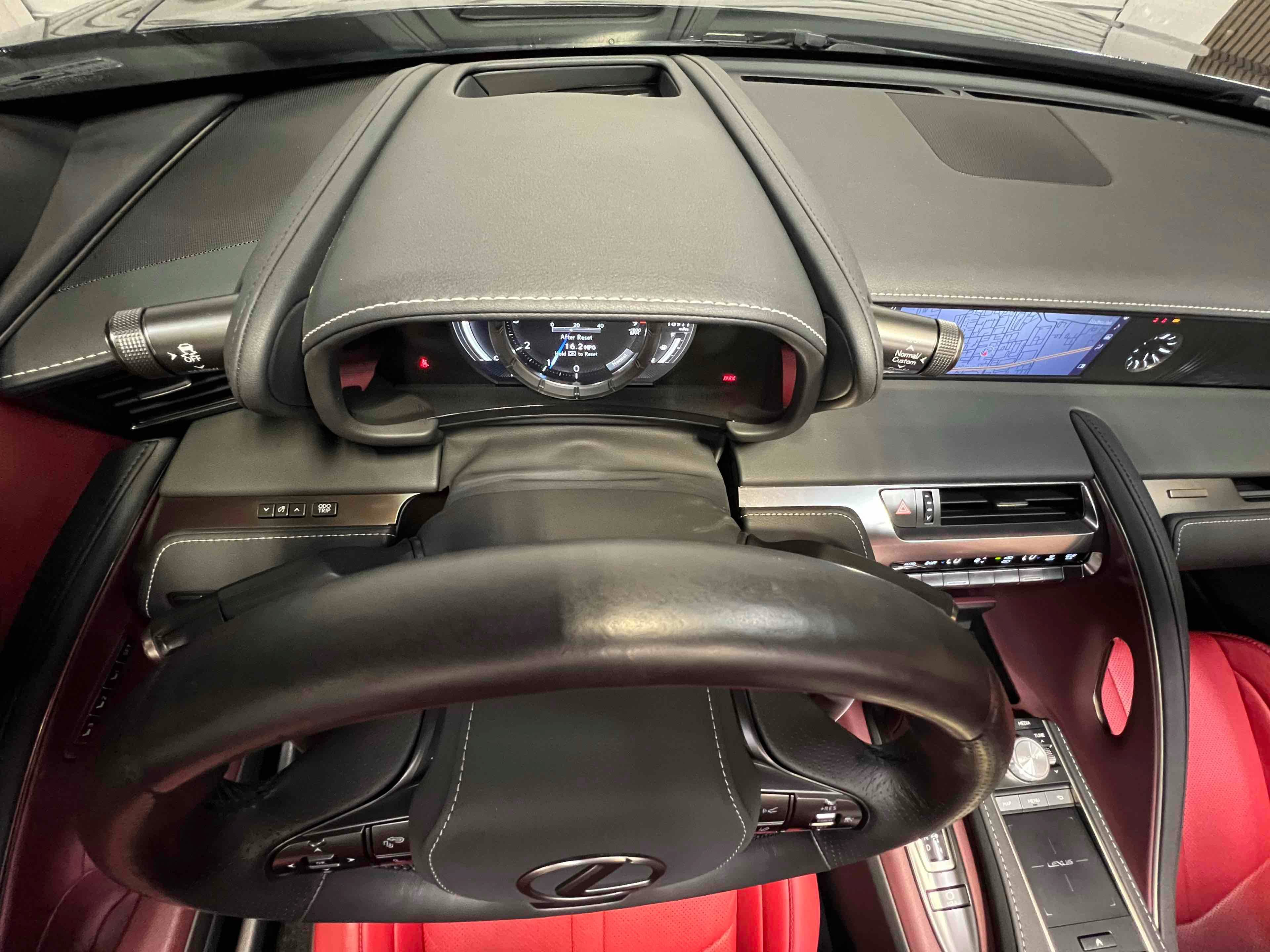 Used 2021 Lexus LC 500 Convertible w/ Touring Package RWD image 33