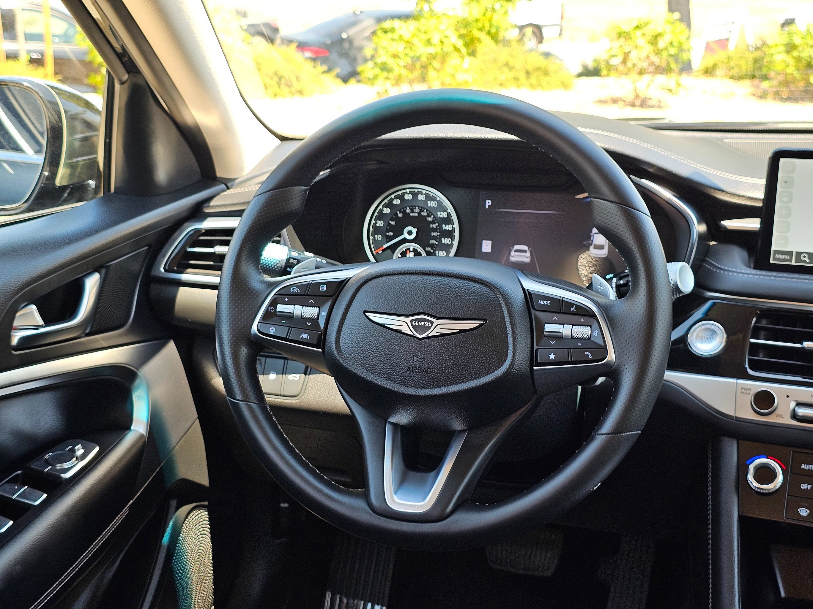 Used 2025 Genesis G70 2.5T RWD image 23