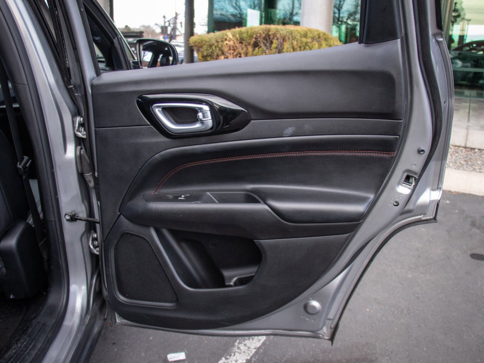 Used 2023 Jeep Compass Trailhawk image 24