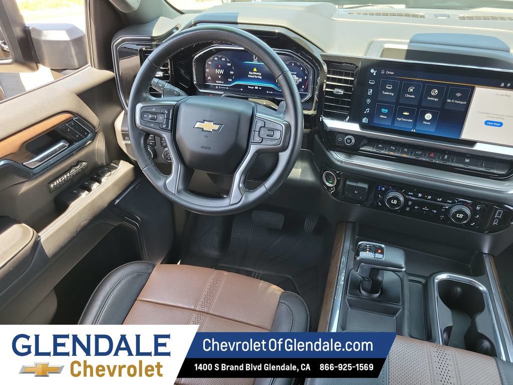 Certified 2023 Chevrolet Silverado 1500 High Country w/ High Country Premium Package AWD/4WD image 23