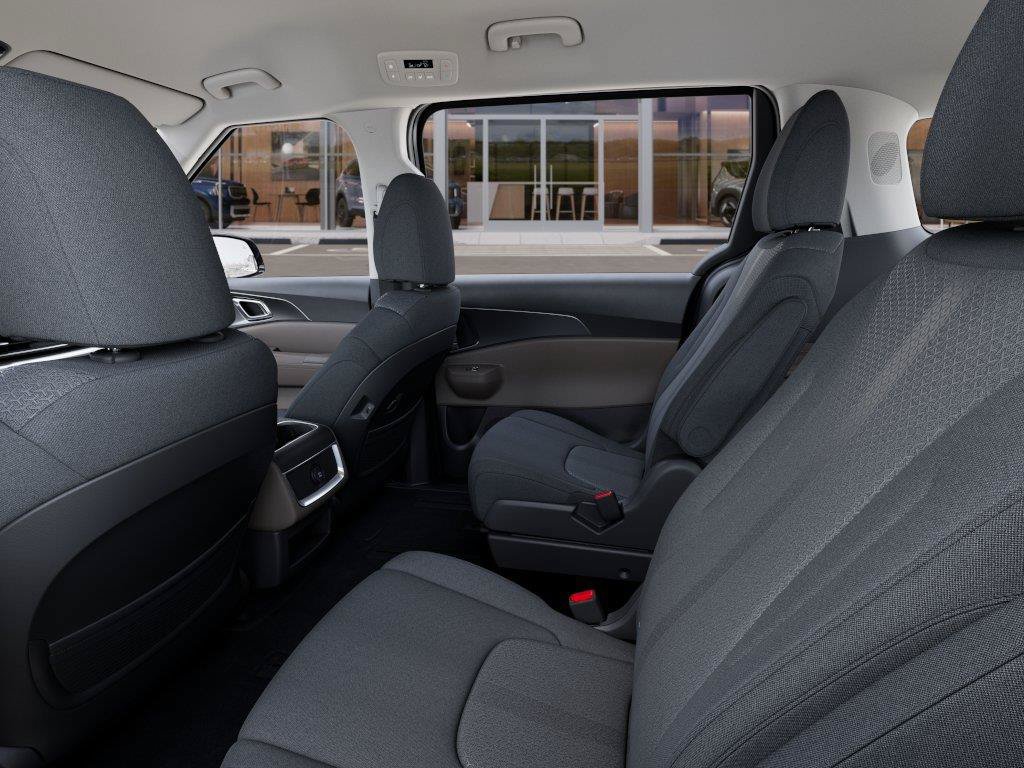 New 2027 Kia Carnival LX FWD image 18