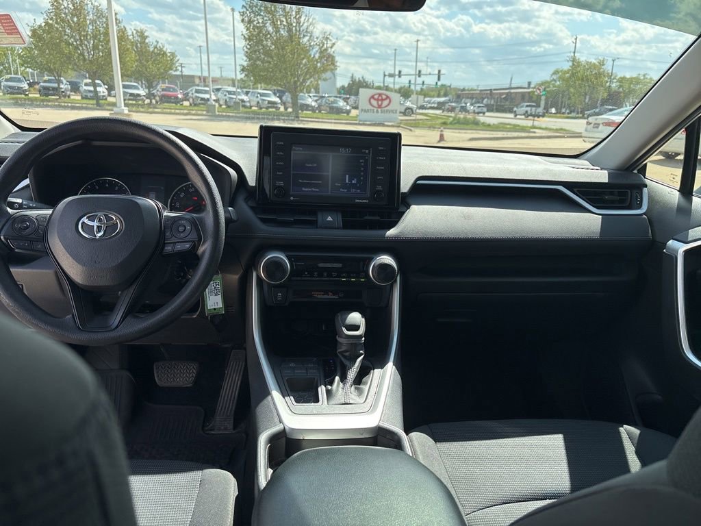 Used 2021 Toyota RAV4 LE FWD image 22