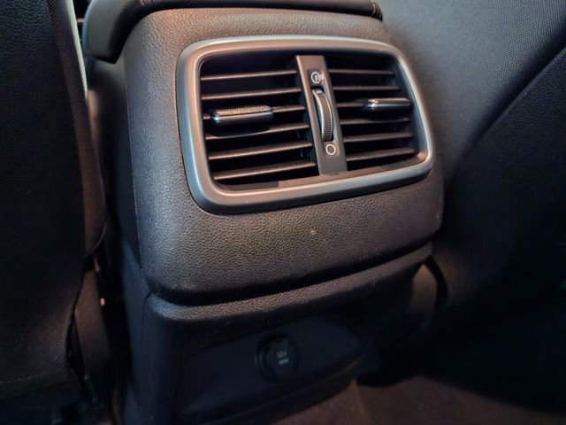 Used 2020 Kia Sorento L image 15