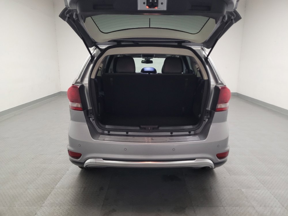 Used 2020 Dodge Journey Crossroad FWD image 29
