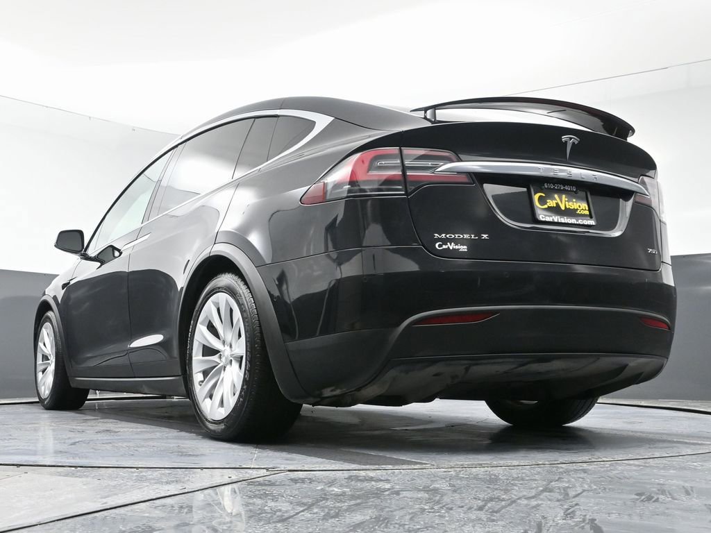Used 2018 Tesla Model X 75D image 52