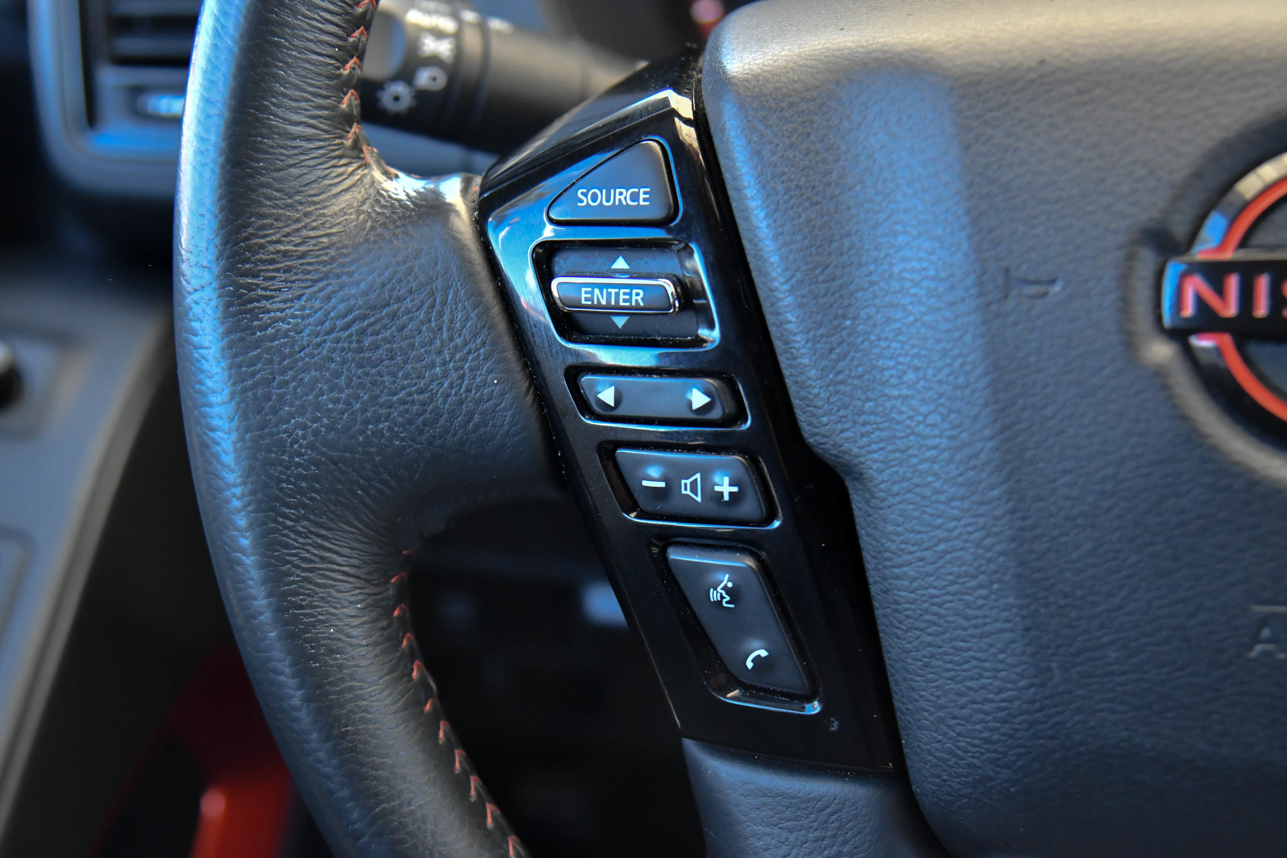 Used 2023 Nissan Frontier Pro-X w/ Technology Package image 29