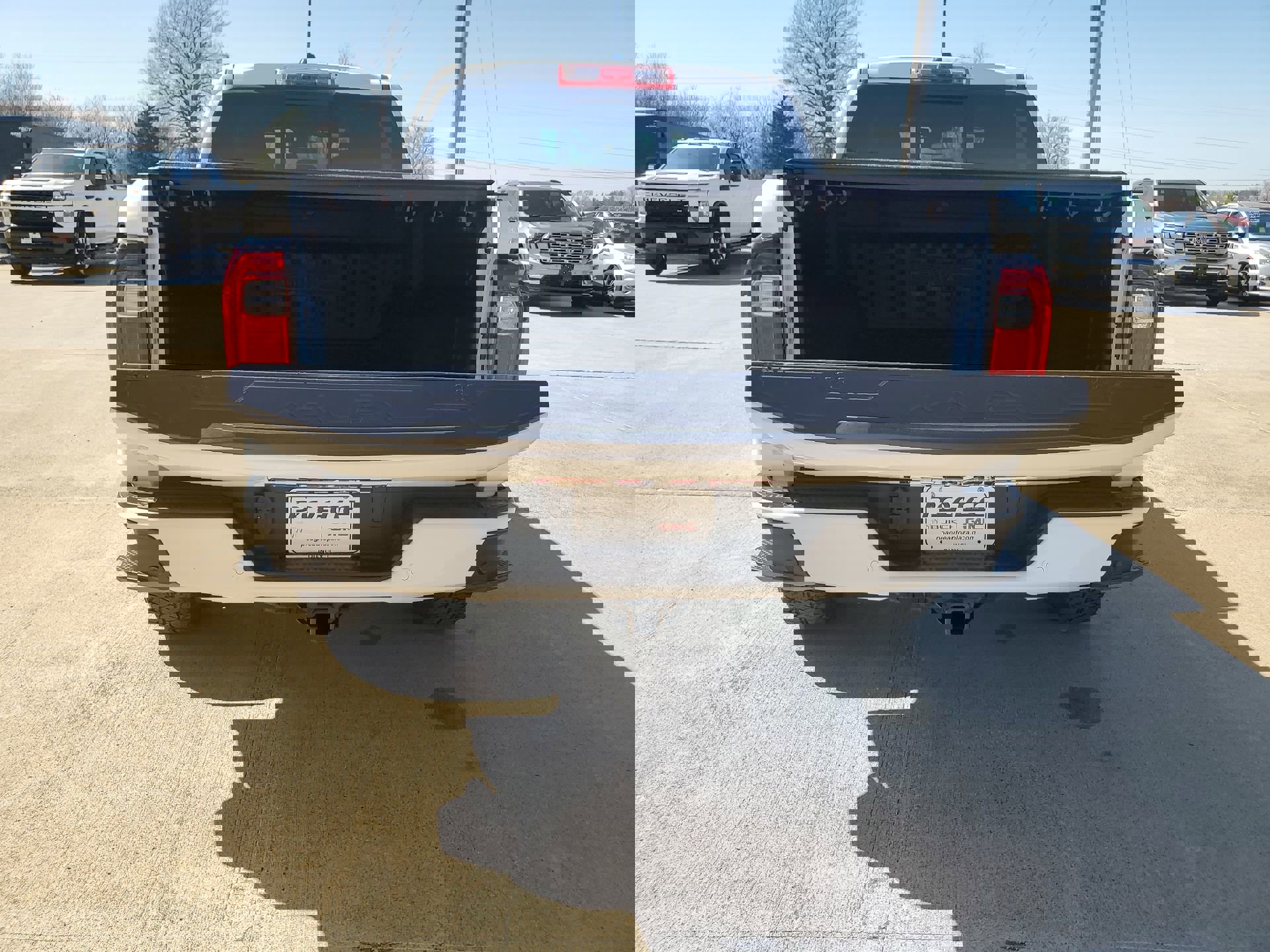 Used 2025 GMC Canyon Denali image 33