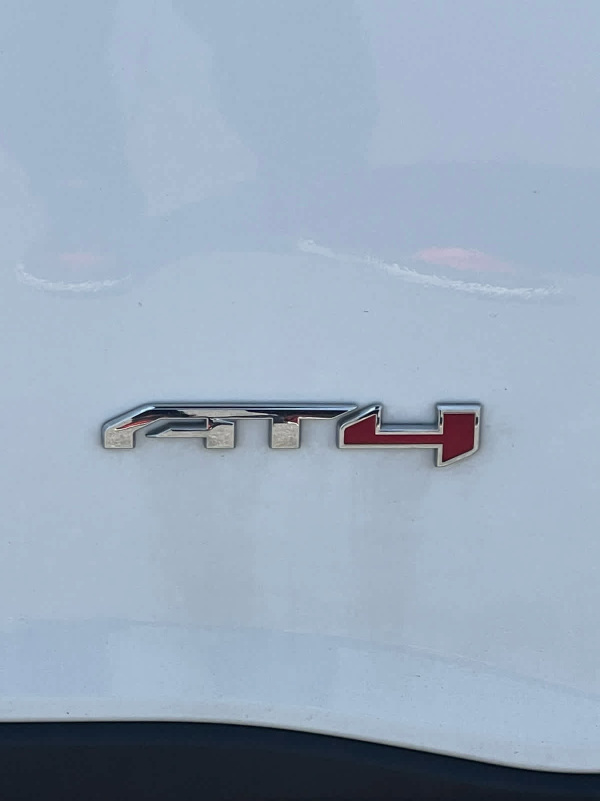 Used 2021 GMC Acadia AT4 w/ Technology Package AWD/4WD image 9