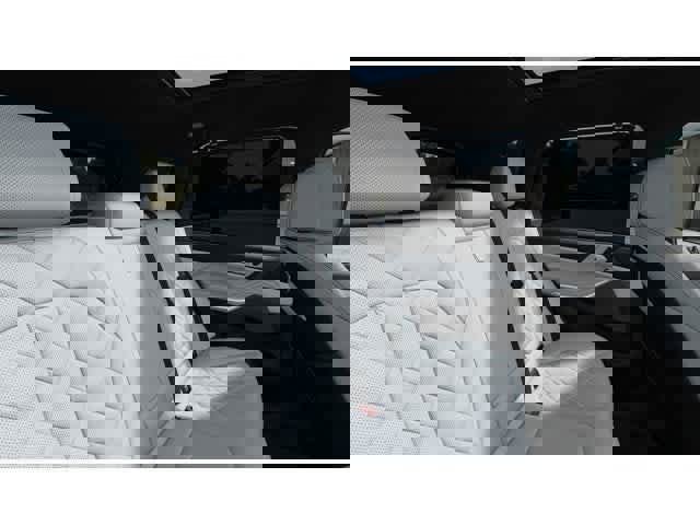 New 2026 BMW X5 M60i w/ Executive Package image 12