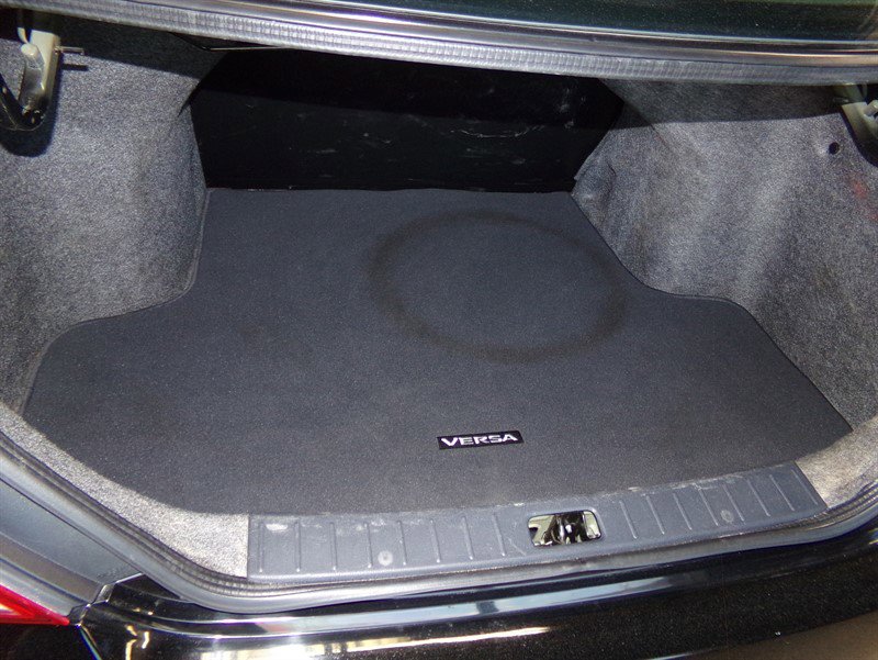 Used 2016 Nissan Versa S image 48