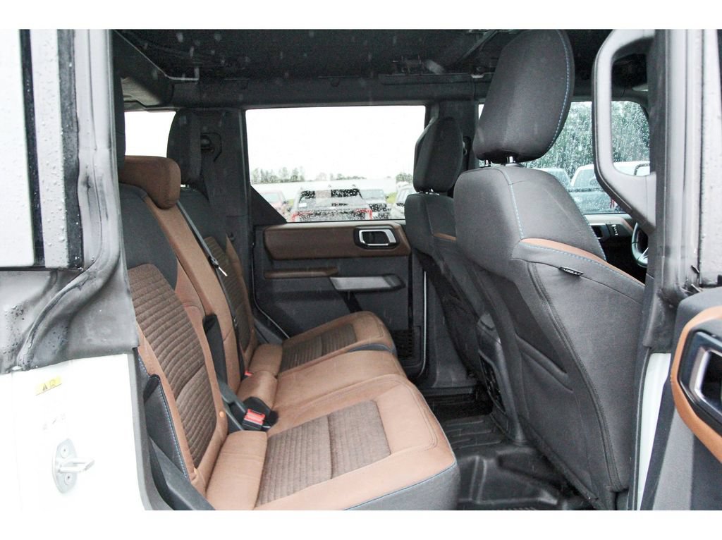 Certified 2022 Ford Bronco Outer Banks w/ Sasquatch Package AWD/4WD image 10