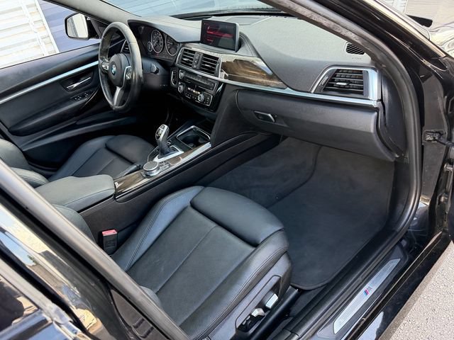 Used 2018 BMW 340i Sedan w/ Premium Package RWD image 16